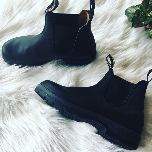 Blundstone Shoes - Brand New Black Blundstones